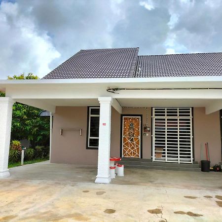 Wipah Guest House In Kampung Lundang, Kota Bharu Eksteriør billede